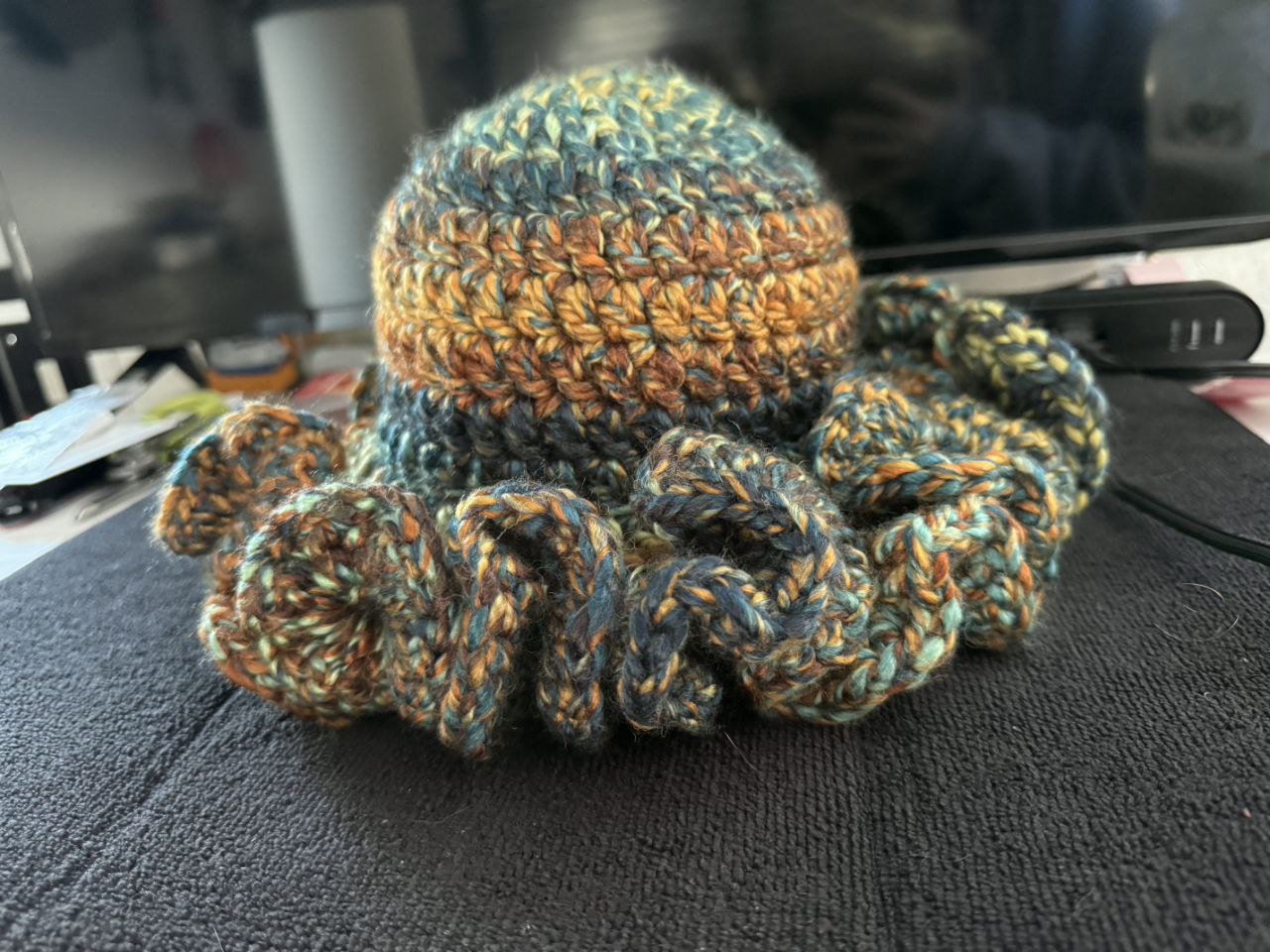 Simply Ruffles Hat – Digital Crochet Pattern (PDF Download)