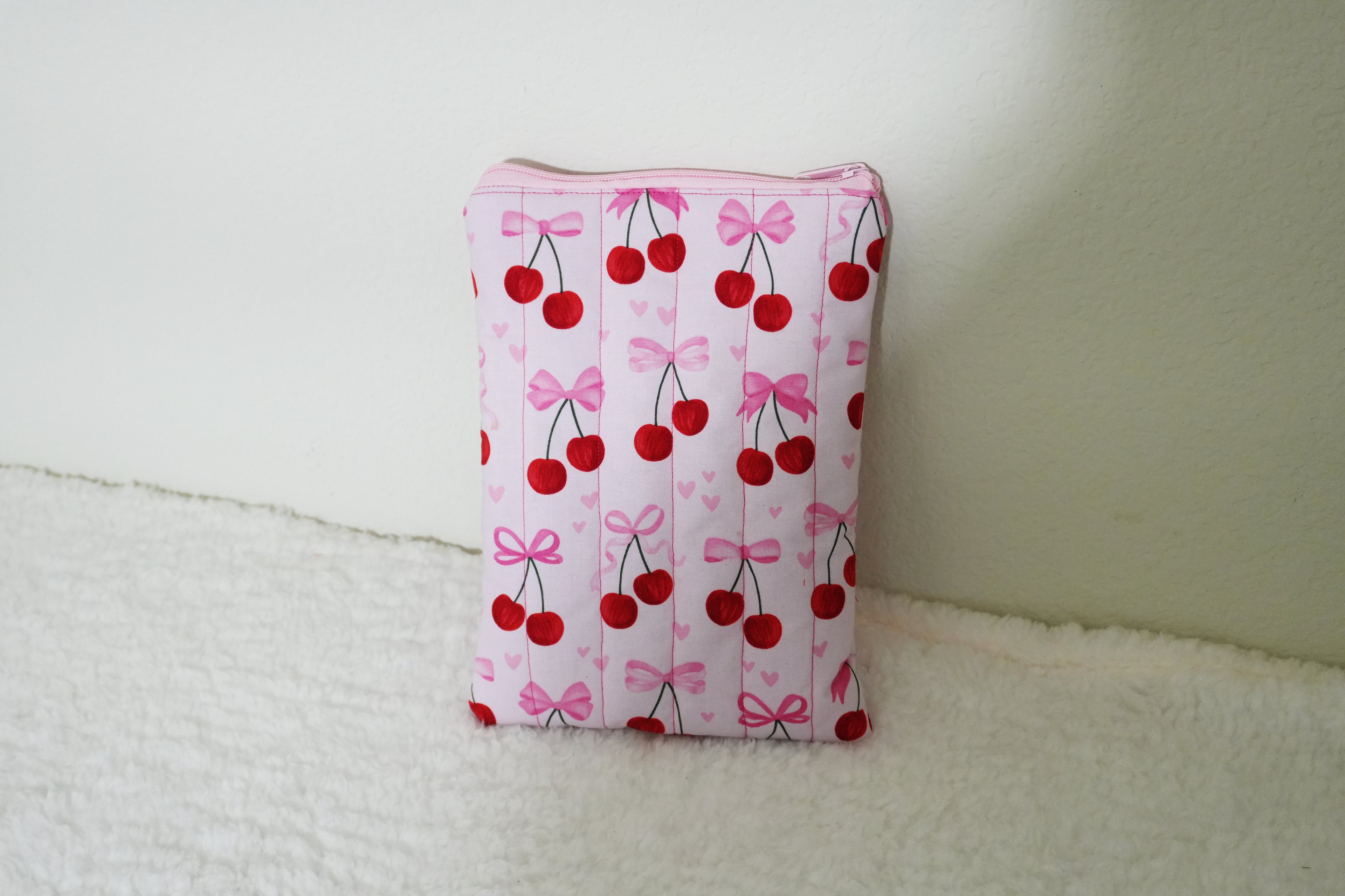 Handmade Quilted Kindle & iPad Mini Sleeve | Cotton Zipper Book Sleeve | Padded Tablet Case