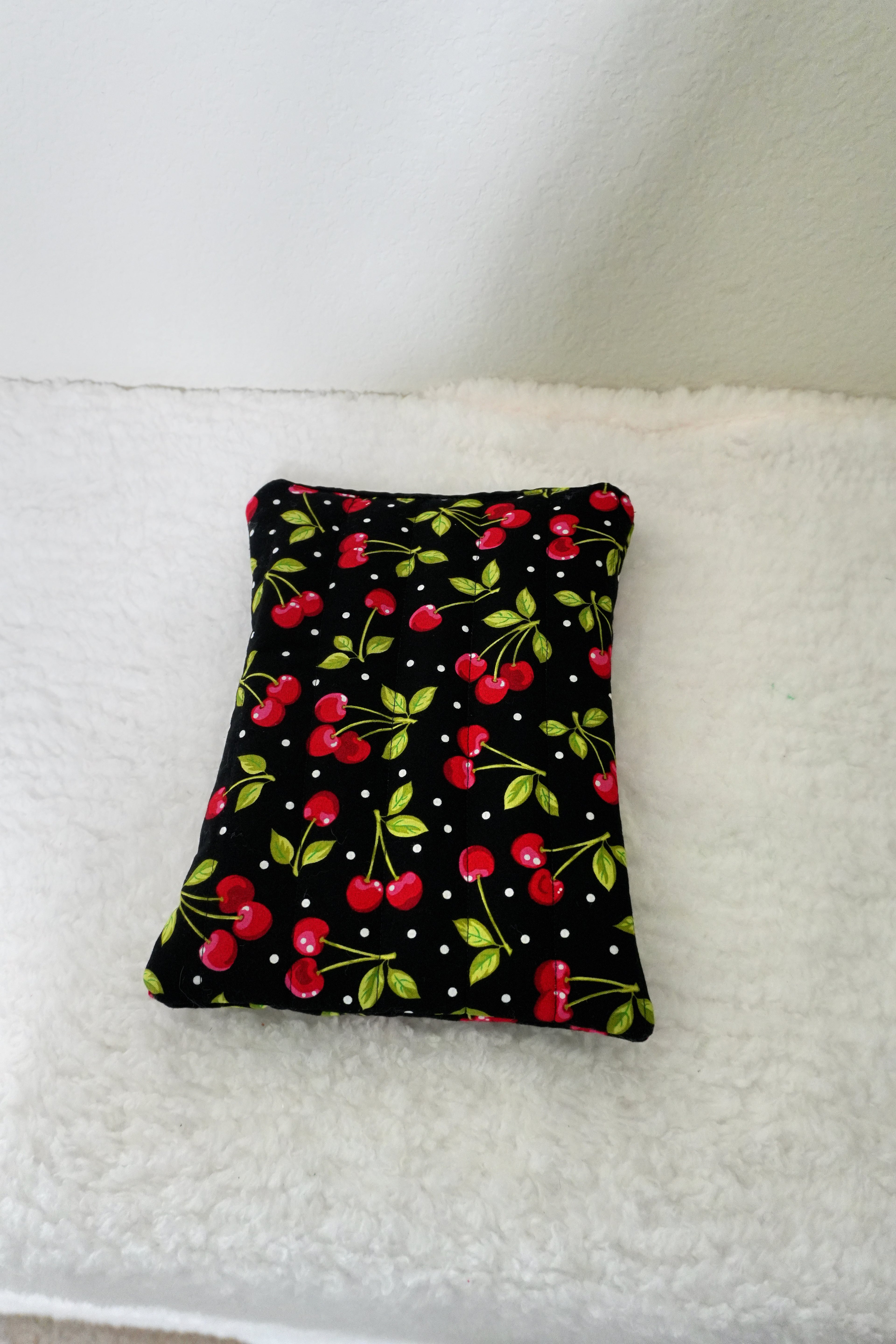 Handmade Quilted Kindle & iPad Mini Sleeve | Cotton Zipper Book Sleeve | Padded Tablet Case