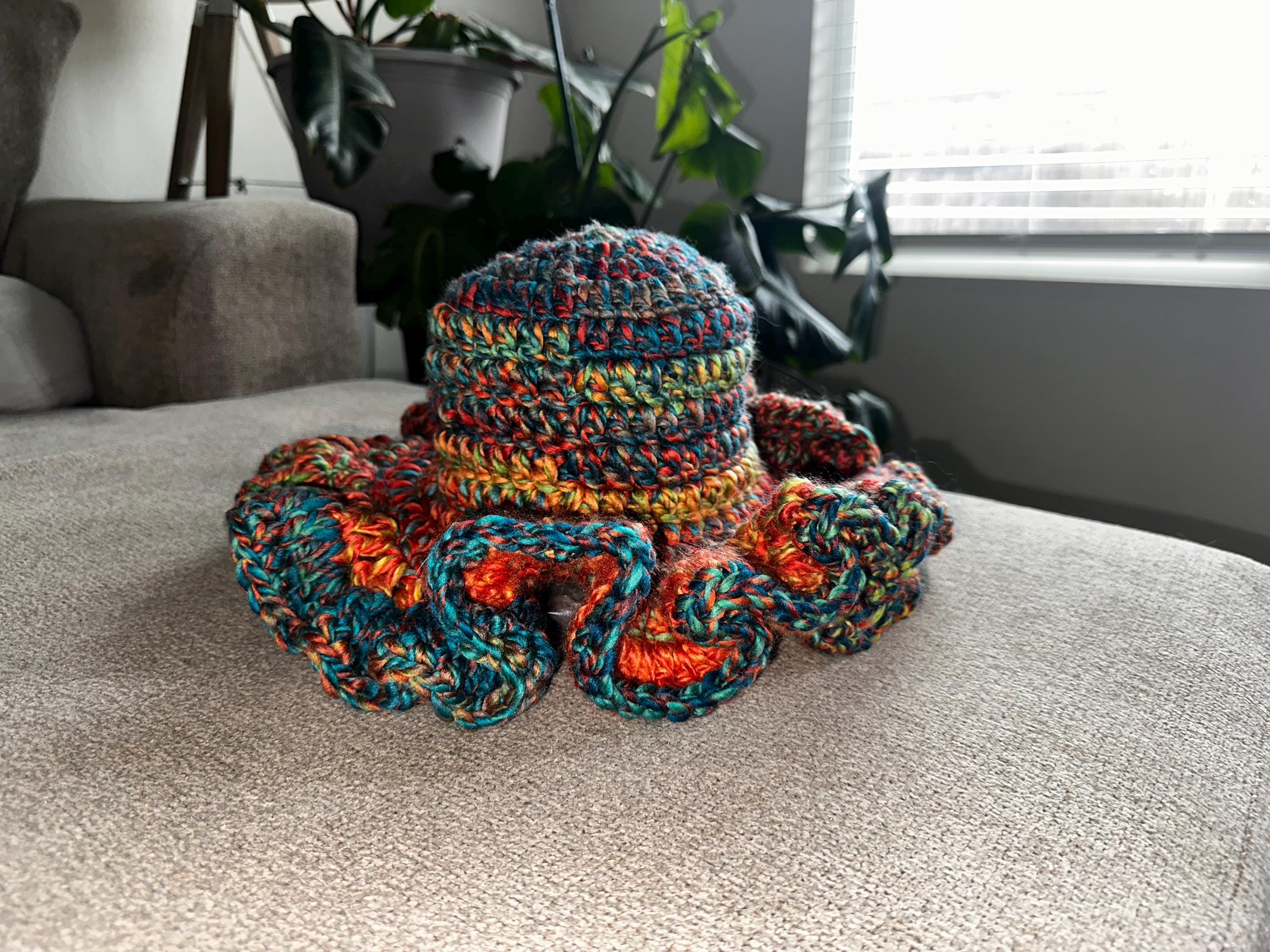 Ruffle bucket hat in Tuscany