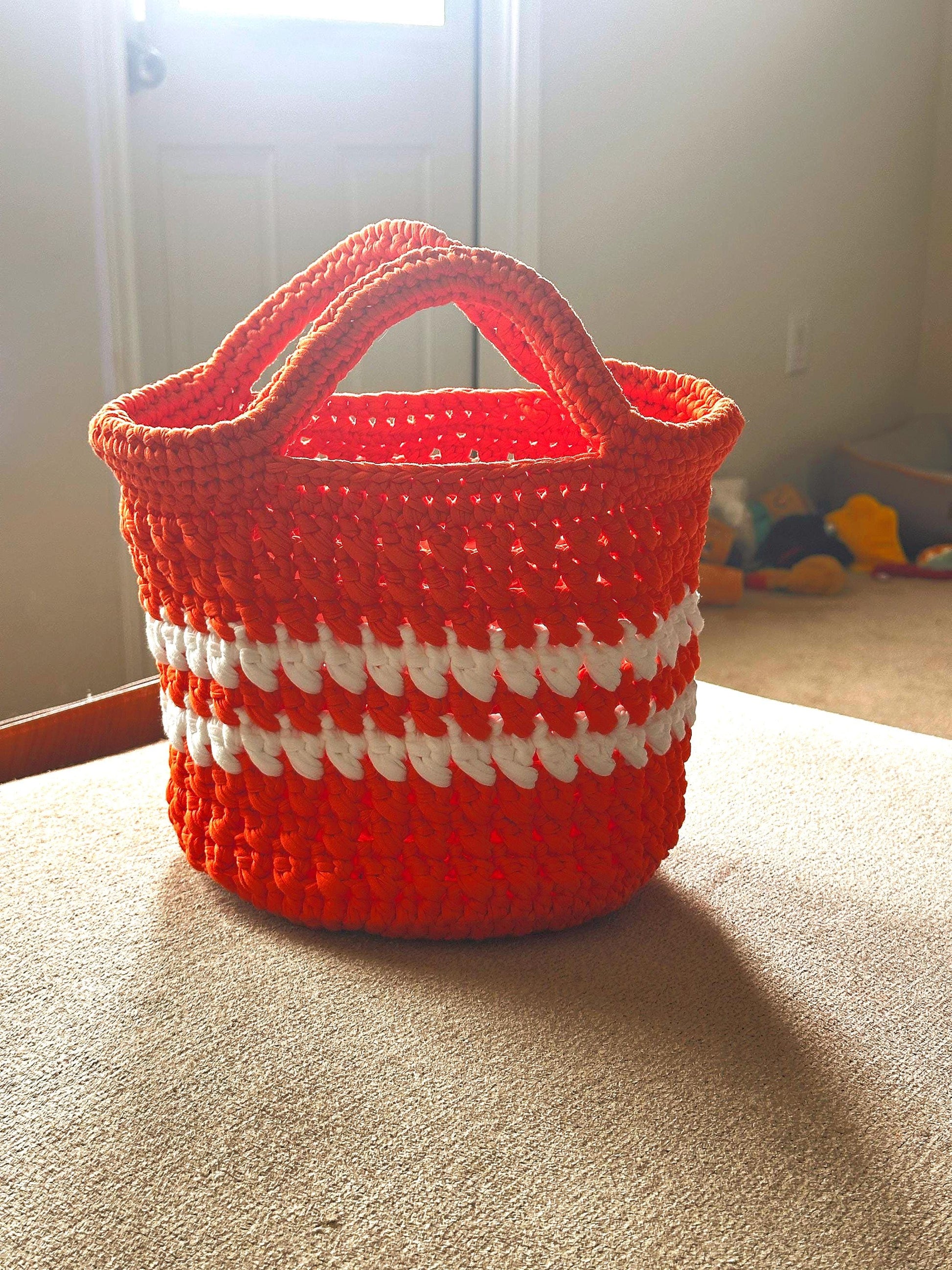 Handmade Crochet Tote Bag | T-Shirt Yarn Purse | Chunky Yarn Tote | Sturdy Summer Beach Bag | Spring Market Tote | Summer Bag| Gift for Her