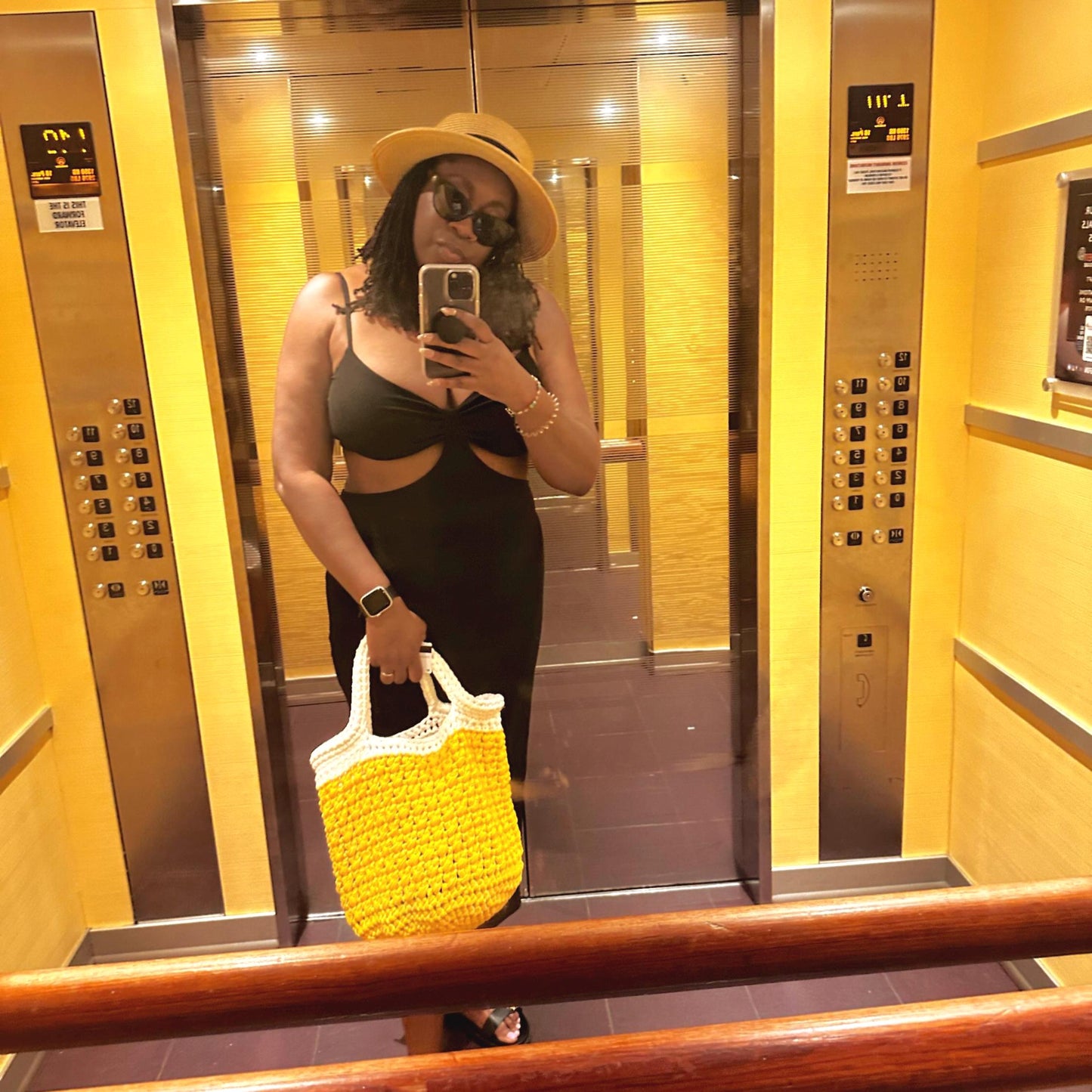 Handmade Crochet Tote Bag | T-Shirt Yarn Purse | Chunky Yarn Tote | Sturdy Summer Beach Bag | Spring Market Tote | Summer Bag| Gift for Her